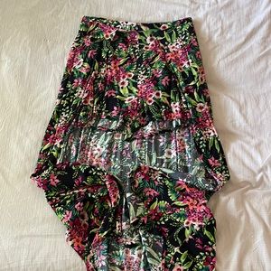 Super cute high low shorts!